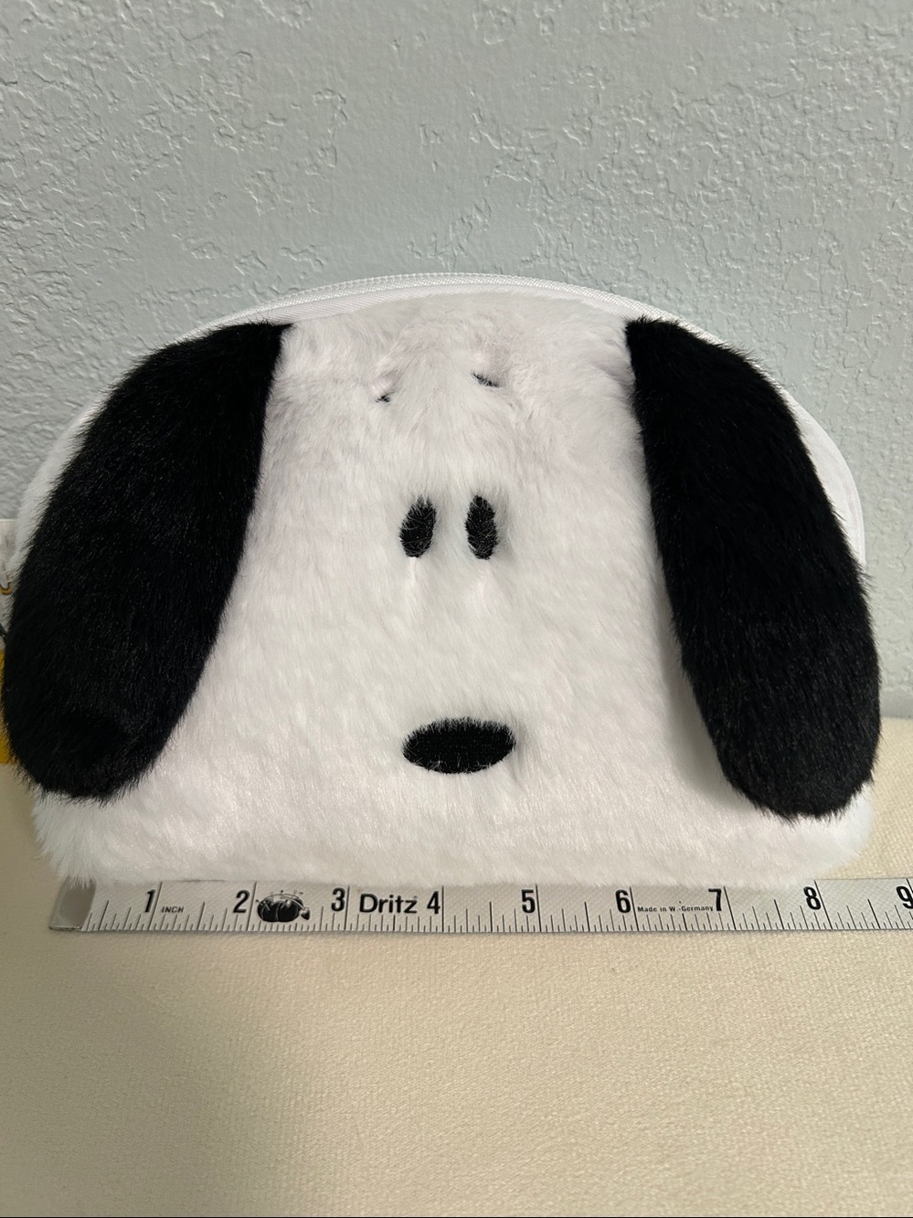 Peanuts Bag Snoopy Plush Dog Pouch - Snoopy Makeup Travel Bag -White/Black-NEW - Picture 9 of 12